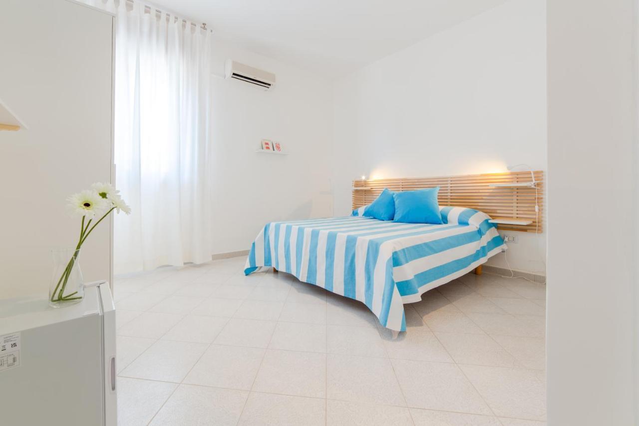 Vidamarina - Camere Al Mare Torre Lapillo Exterior foto